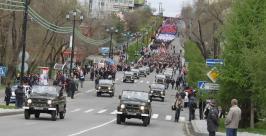 Праздничное шествие на День Победы прошло в Хабаровске Михаил Малышев, РИА AmurMedia