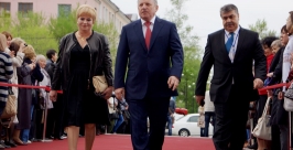Вячеслав Шпорт с супругой и министром культуры Анна Незнанова