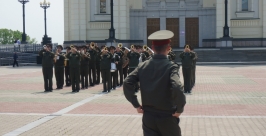 Станцевали Harlem Shake военные на площади Славы в Хабаровске из архива ИА AmurMedia