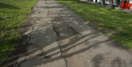 Тротуар по направлению к ДВГУПС Анастасия Афанасенко