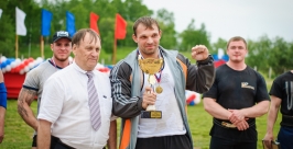 Награждение победителя Сообщество силовых видов спорта