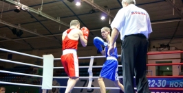 Копилка побед сборной Хабаровского края на чемпионате России по боксу вновь пополнилась Роман Федоров