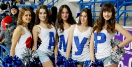 Участницы группы поддержки ХК &quotАмур&quot, всегда поддержат любимую команду Роман Федоров