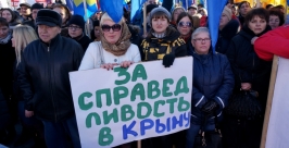 Более 10 тысяч дальневосточников собрались воедино в Хабаровске и поддержали жителей Крыма Роман Федоров