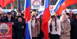 Более 10 тысяч дальневосточников собрались воедино в Хабаровске и поддержали жителей Крыма Роман Федоров