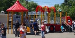 Фестиваль музыки и песни &quotКарагод&quot прошел в Хабаровске в День России Евгений Попов