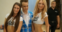 Свое новое лицо показал хабаровским болельщикам хоккейный клуб &quotАмур&quot Евгений Попов