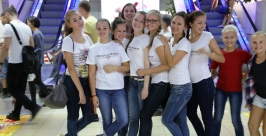 Флешмоб в поддержку пострадавшей в ДТП Марии Ширяевой устроили в Хабаровске Роман Федоров, корр. ИА AmurMedia
