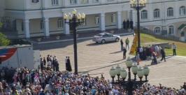 Люди массово отправились на литургию патриарха Кирилла в Хабаровске Федосеева Лилия, AmurMedia