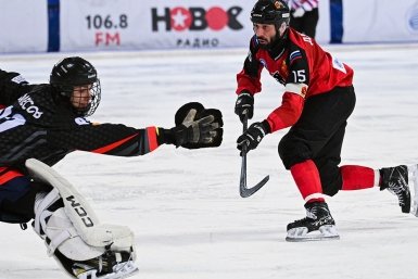 Момент игры Пресс-служба ХК &quotСКА-Нефтяник&quot