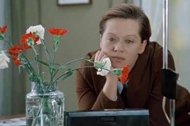 Тематическое фото кадр из фильма &quotСлужебный роман&quot (6+), 1977 год