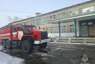 Возгорание произошло в здании школы в селе Гаровка-1 Хабаровского района Пресс-служба ГУ МЧС России по Хабаровскому краю