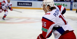 Стоп-кран: &quotАмур&quot в Хабаровске остановил набравший ход ярославский &quotЛокомотив&quot Роман Федоров, корр. ИА AmurMedia