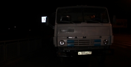 Мужчина попал под Камаз в Хабаровске испугавшсь другого автомобиля Юлия Короткова