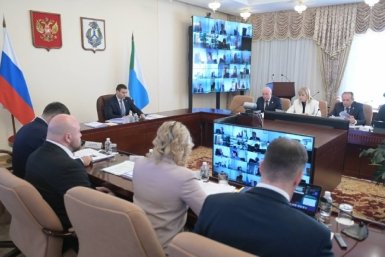 На заседании президиума краевого правительства Вячеслав Реутов