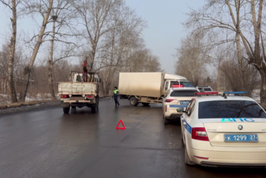 Два человека пострадали в ДТП с тремя машинами в Комсомольске-на-Амуре