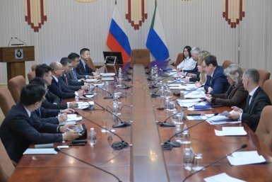 Китайской делегации предложили участие в знаковых проектах Хабаровского края Вячеслав Реутов