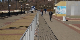 Центральная набережная Хабаровска пока разделена на две части Евгений Попов
