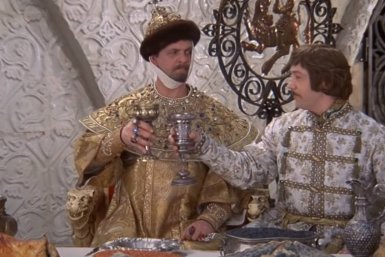 Ваша память вас подводит, если не узнаете 5/5 фильмов Гайдая по кадру - ТЕСТ кадр из фильма &quotИван Васильевич меняет профессию&quot (6+)