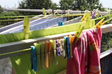 За сушилку на фасаде здания – теперь штраф: россиянам раскрыли нормы ЖКХ