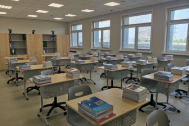 Минпросвещения ответило на слухи о пятой четверти для школьников