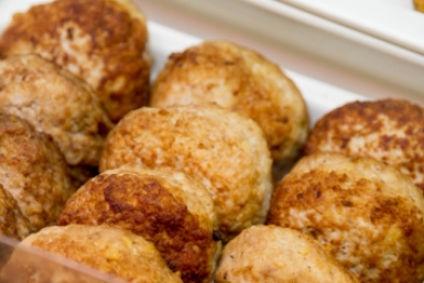 3 ложки в фарш — и котлеты вкуснее ресторанных: сочные и мягкие