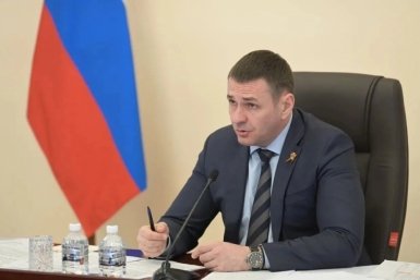 На заседании президиума правительства Хабаровского края Вячеслав Реутов