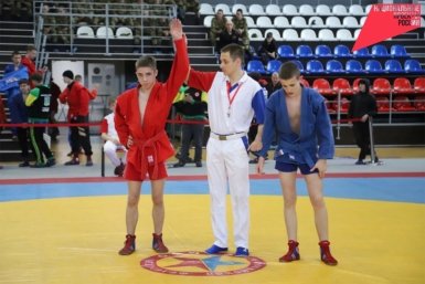 Турнир по самбо памяти Амангазы Сикуатова соберёт спортсменов в Хабаровске