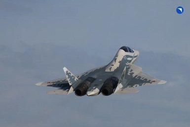 Состоялся первый полет прототипа двухместного истребителя пятого поколения Су-57 Предоставлено пресс-службой Госкорпорации Ростех