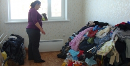 Дырявая крыша и дорогущие конвекторы встретили многодетную семью подтопленцев в Хабаровске Ко Виктория, AmurMedia 