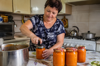 Перепробовала десятки рецептов — этот самый лучший и простой: густая кабачковая икра без обжарки