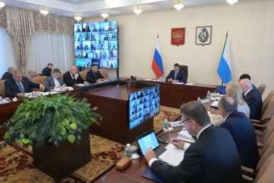 На совещании в краевой столице Вячеслав Реутов