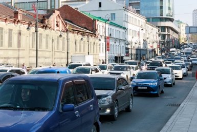 Простое движение в пробке в жару — и двигатель защищен от перегрева: автолайфхак для "чайников"