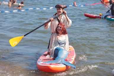 SUP-гонки, пляжный волейбол и карнавал: как прошел SUP FEST 2026 во Владивостоке