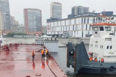 Испытания единственного в России понтона-батопорта проходят в Хабаровске