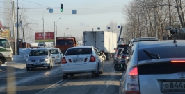 Транспортный коллапс на Проспекте в Хабаровске стал напоминать московские пробки Роман Федоров, корр. ИА AmurMedia