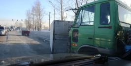 Транспортный коллапс на Проспекте в Хабаровске стал напоминать московские пробки Роман Федоров, корр. ИА AmurMedia