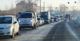 Транспортный коллапс на Проспекте в Хабаровске стал напоминать московские пробки Роман Федоров, корр. ИА AmurMedia