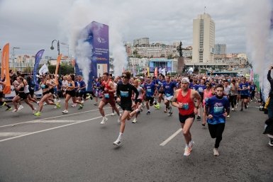 Десятый, юбилейный, рекордный: Владивосток пробежал Galaxy Vladivostok Marathon Андрей Сухарьков, ИА PrimaMedia