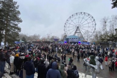 Майские праздники в России предложили сделать непрерывными