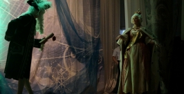 Студенты показали постановку о подписании императрицей Елизаветой Петровной указа об учреждении университета, произошедшем в день святой Татьяны. Евгений Никитенко