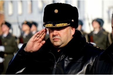 Первые лица региона возложили цветы к Стеле Героев в Хабаровске Роман Федоров, корр. ИА AmurMedia