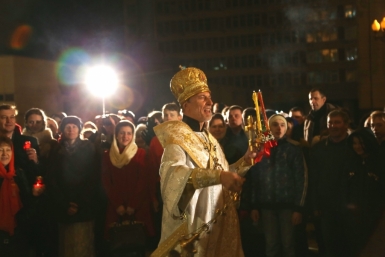 Тысячи верующих собрались на пасхальных богослужениях в хабаровских храмах Роман Федоров, корр. ИА AmurMedia