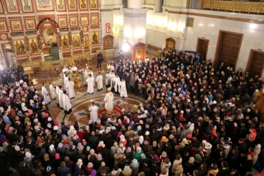Тысячи верующих собрались на пасхальных богослужениях в хабаровских храмах Роман Федоров, корр. ИА AmurMedia