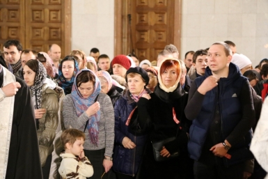 Тысячи верующих собрались на пасхальных богослужениях в хабаровских храмах Роман Федоров, корр. ИА AmurMedia