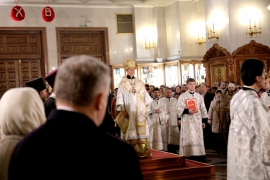 Тысячи верующих собрались на пасхальных богослужениях в хабаровских храмах Роман Федоров, корр. ИА AmurMedia