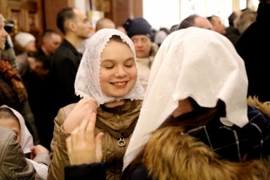 Тысячи верующих собрались на пасхальных богослужениях в хабаровских храмах Роман Федоров, корр. ИА AmurMedia