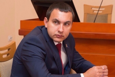 Преимущества Хабаровска перед Владивостоком отмечают даже мои приморские друзья – депутат Из личного архива М. Иванова.