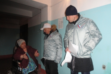 Подходящий пандус никак не могут сделать для инвалида с ул. Бондаря в Хабаровске ИА AmurMedia