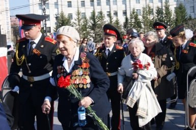 Грандиозный флешмоб устроили жители Хабаровска в честь Великой Победы Корр. ИА AmurMedia